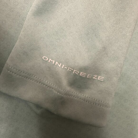 Columbia PFG Women's Sun / Fisihing Shirt - Small` - Picture 5 of 6